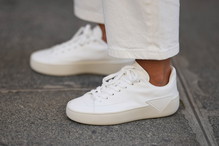 Sneakersy dla 70-latki