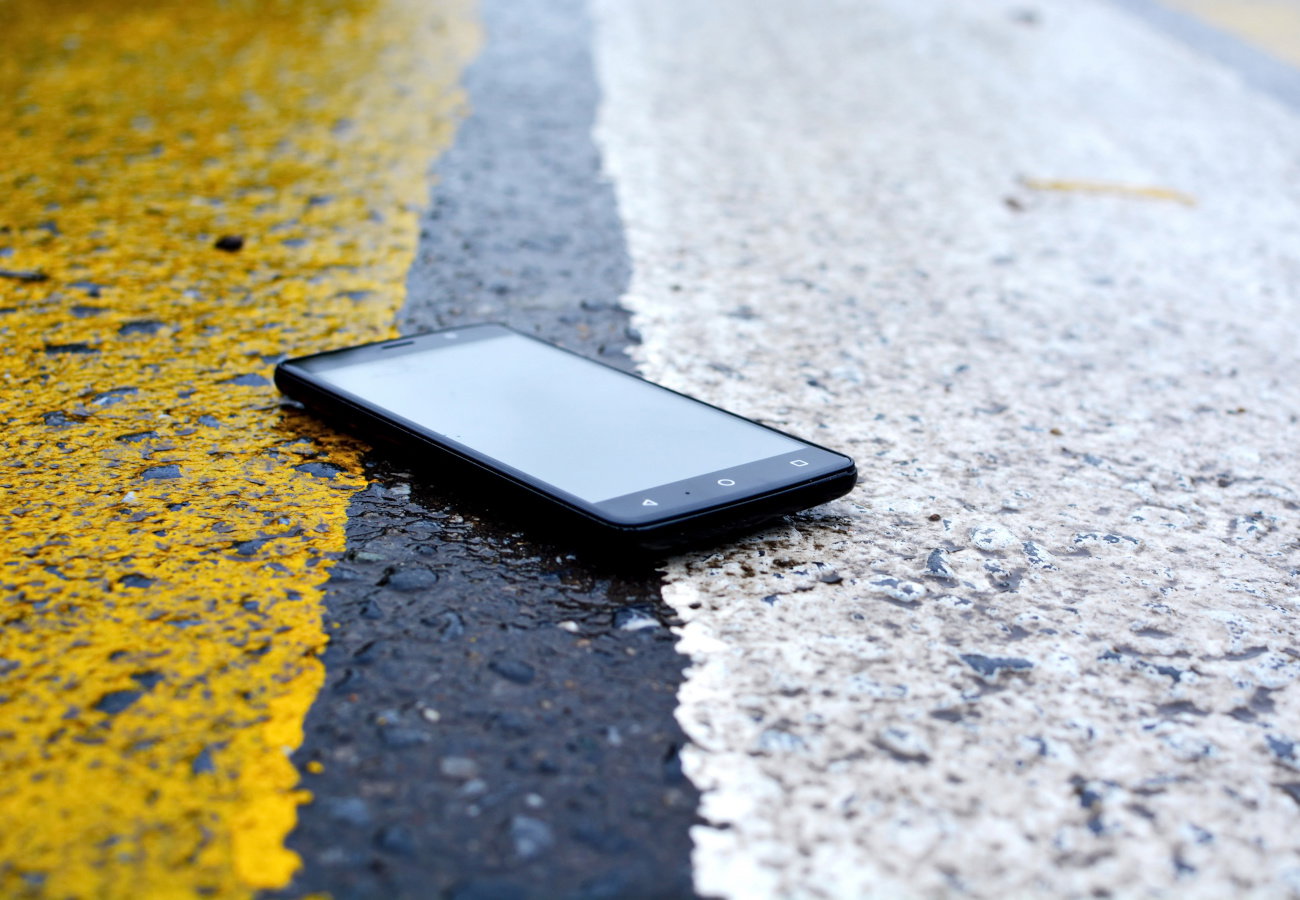 sennik znaleźć telefon