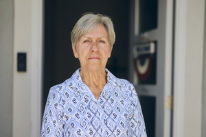 starsza kobieta