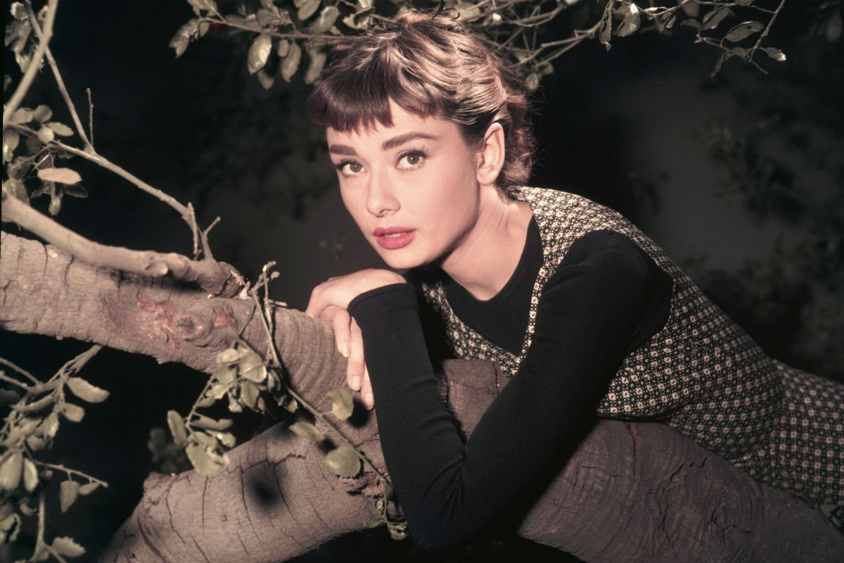 Rozkloszowana spódnica z Mohito w stylu Audrey Hepburn