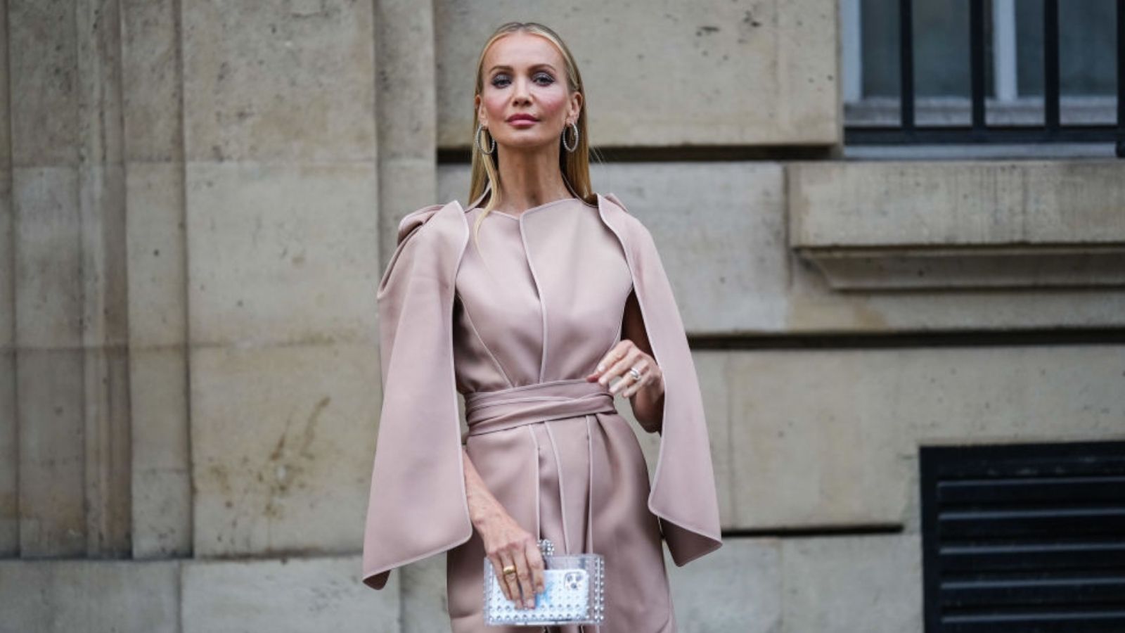 Elegancka sukienka