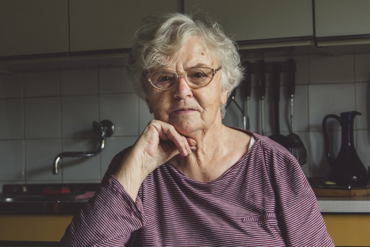 starsza kobieta