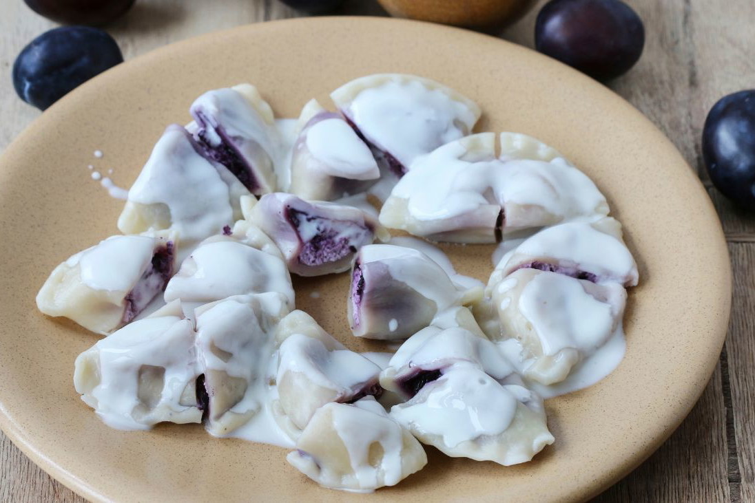 pierogi ze śliwkami