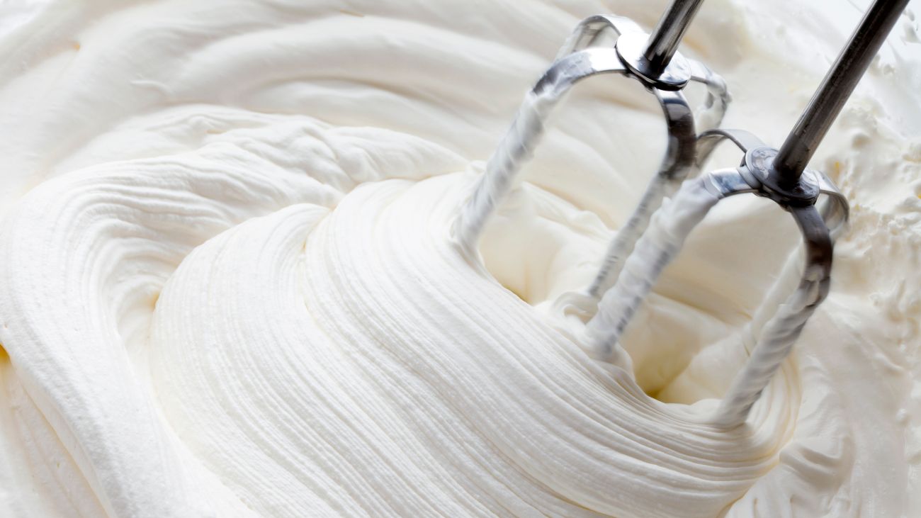 bita śmietana z piankami marshmallow