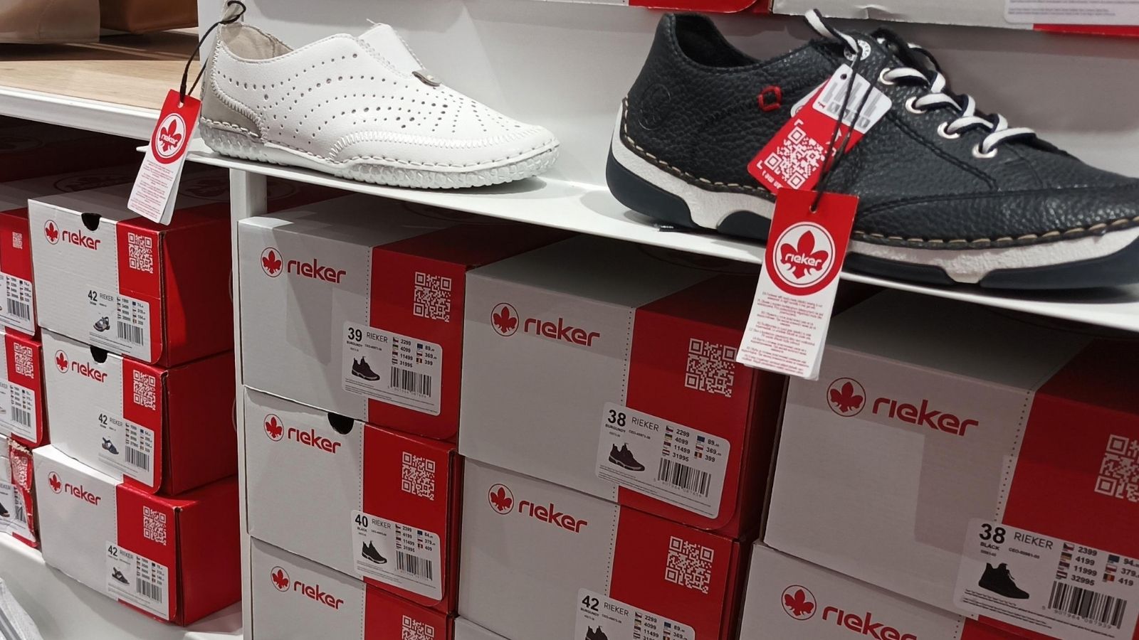 Półbuty Rieker