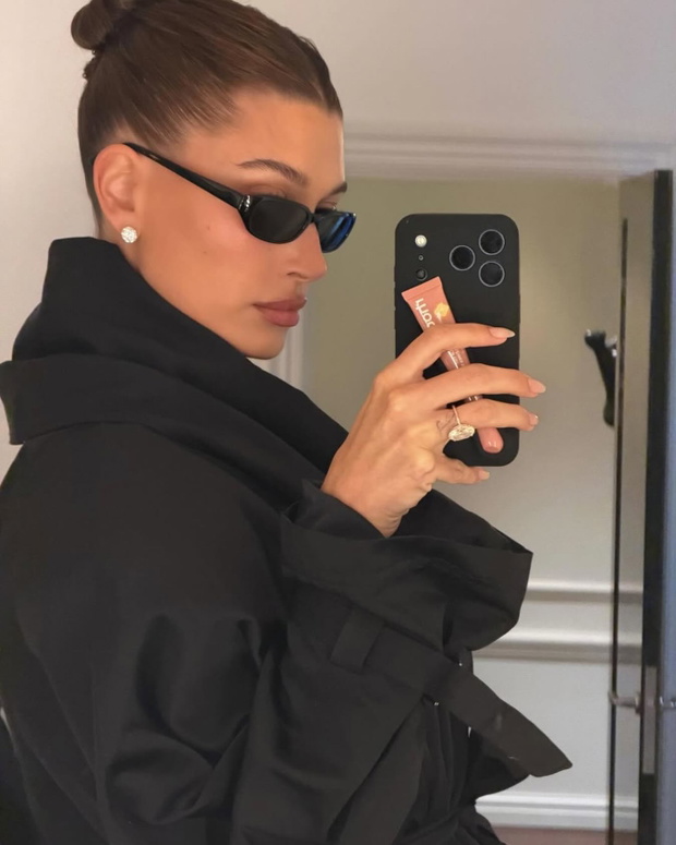 Hailey Bieber