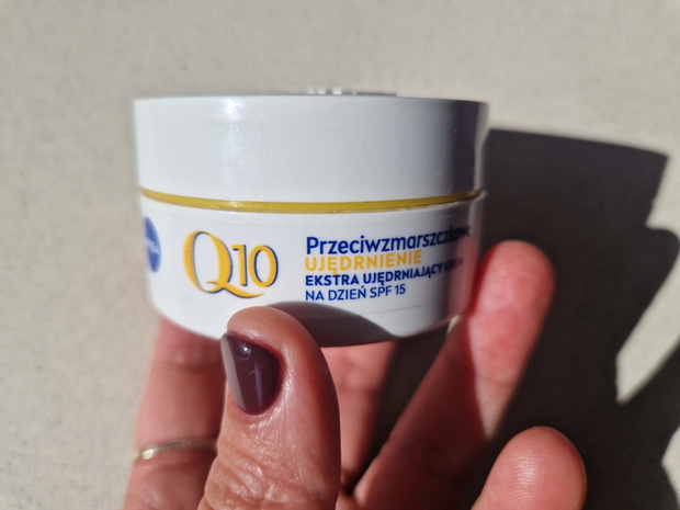 Ujędrniający krem na dzień Q10