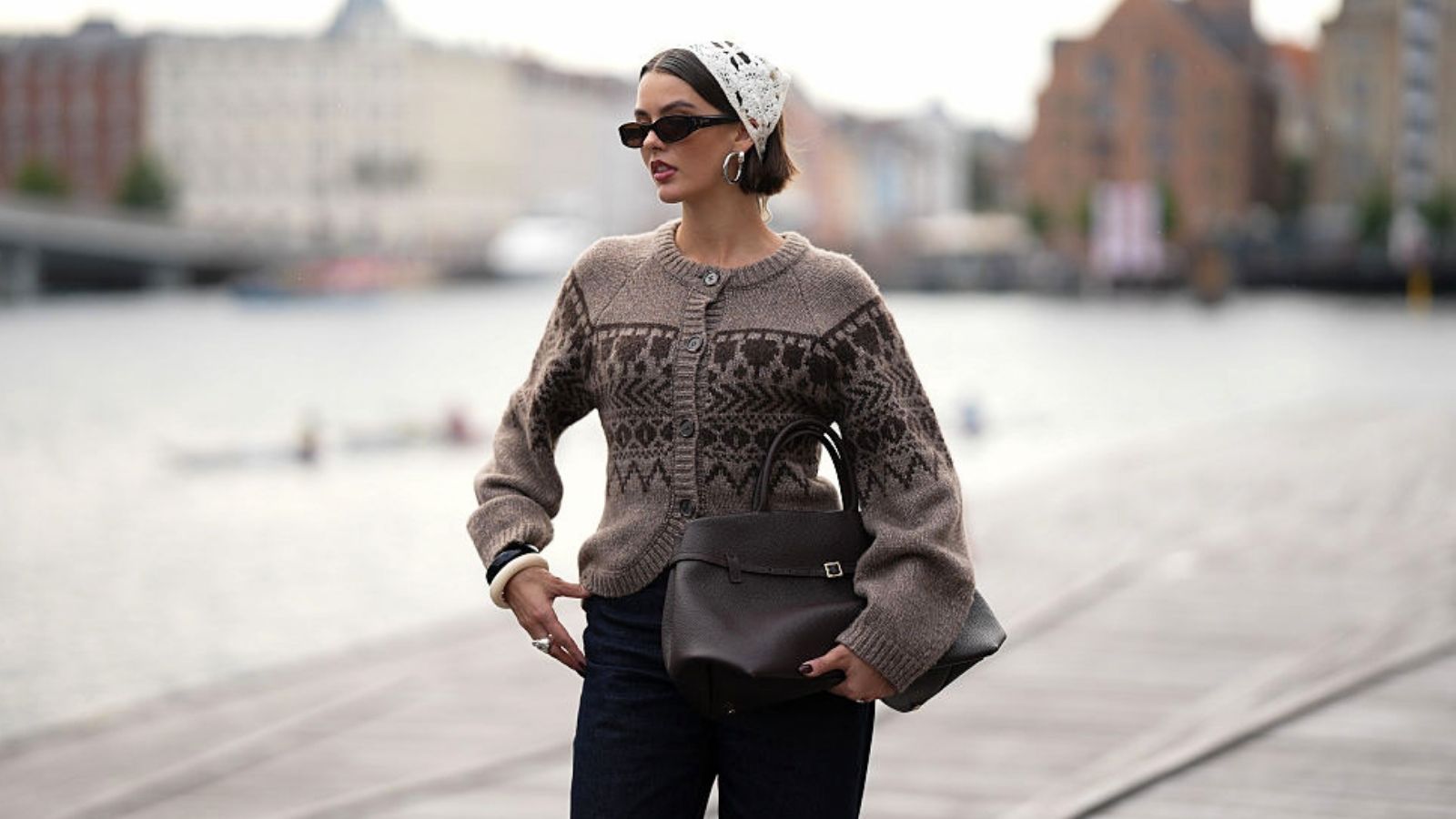 Sweter z Sinsay