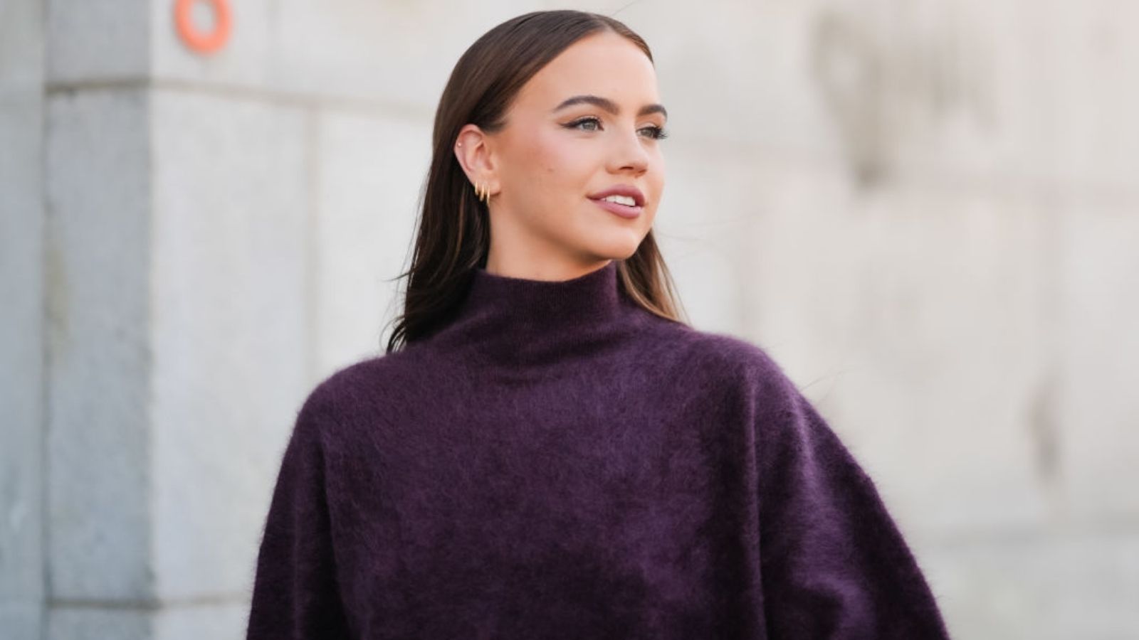 Fioletowy sweter