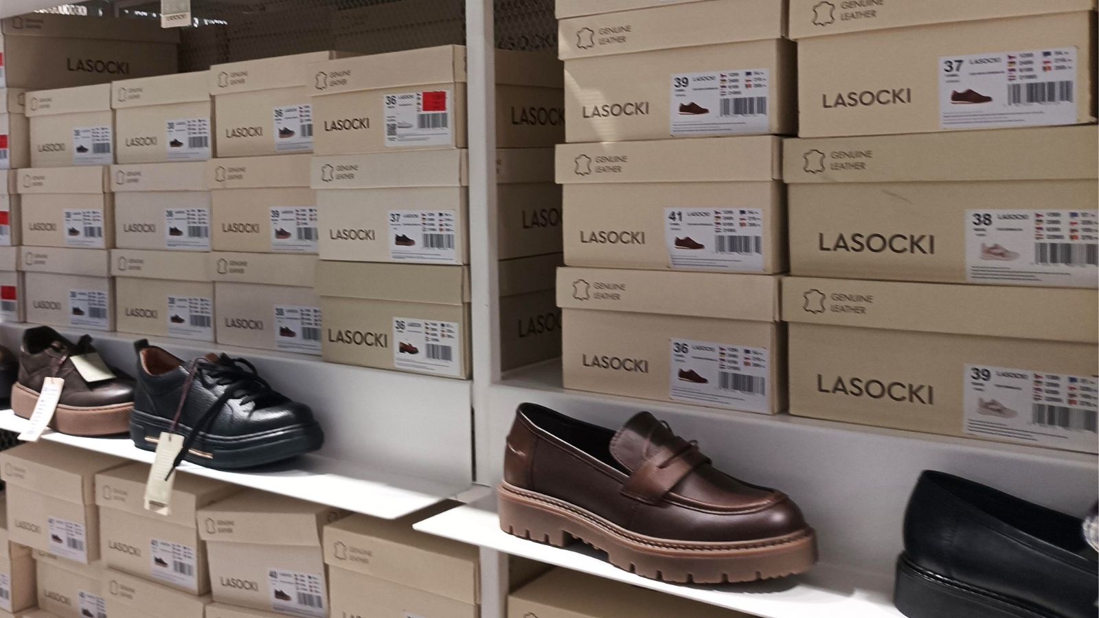 Loafersy Lasocki z CCC