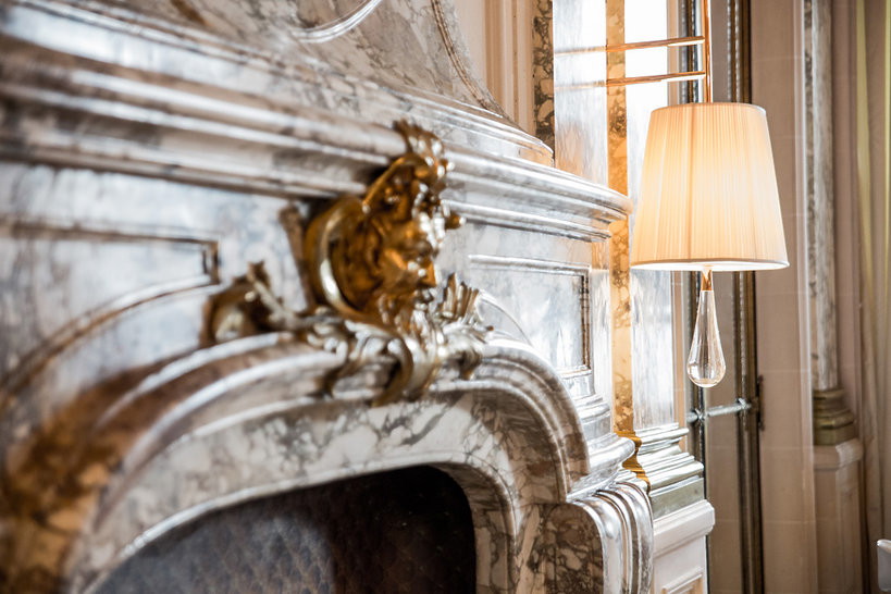 Restauracja w hotelu Le Meurice w Paryżu, projekt Philippe Starck.