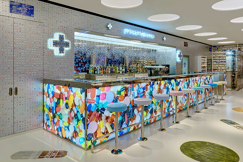 Nowa restauracja Pharmacy 2 w Londynie, którą zaprojektował artysta Damien Hirst