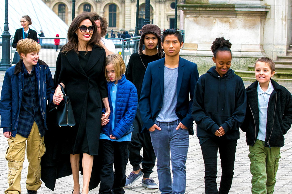 Angelina Jolie z dziećmi
