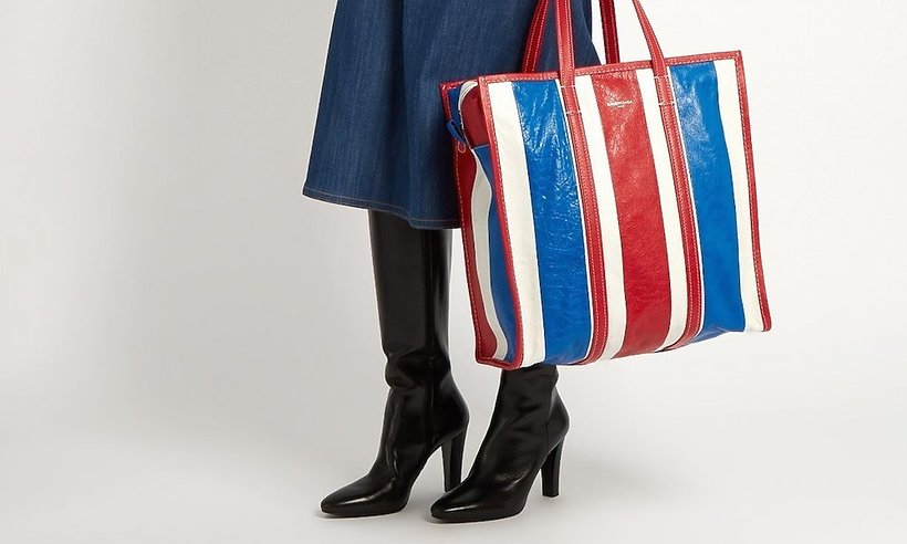 Torba jak z bazaru domu mody Balenciaga