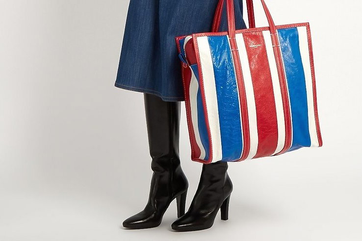 Torba jak z bazaru domu mody Balenciaga