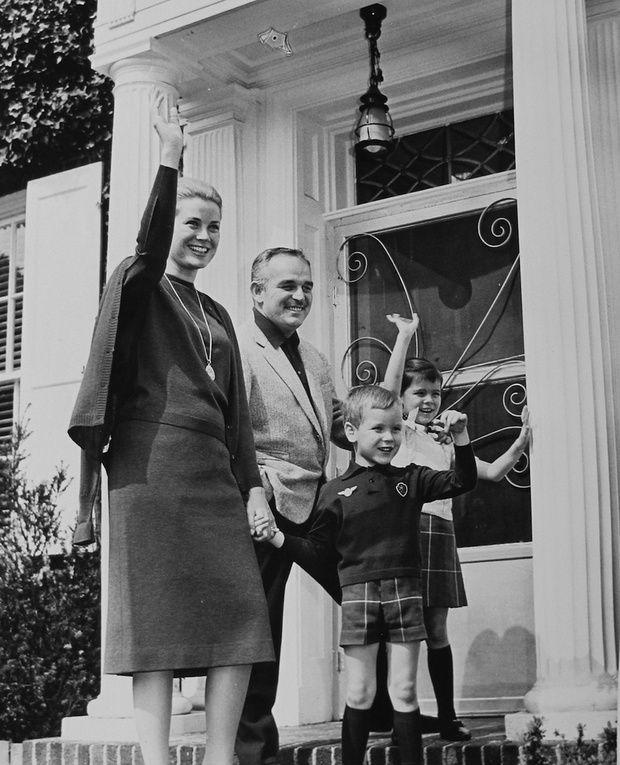 Princess Grace Of Monaco & Her Family