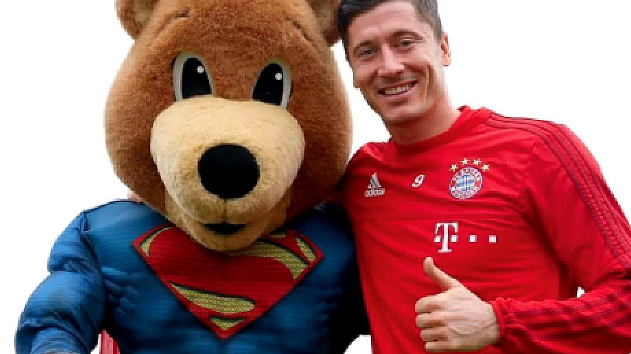 Lewandowski z misiem