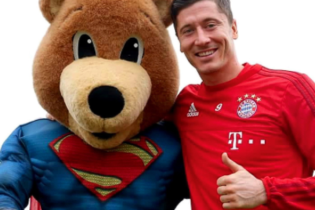 Lewandowski z misiem