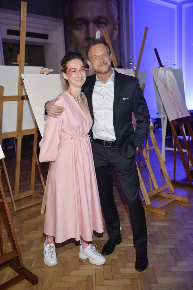 scena z: Cezary Pazura, Anastazja Pazura, SK:, , fot. Gałązka/AKPA