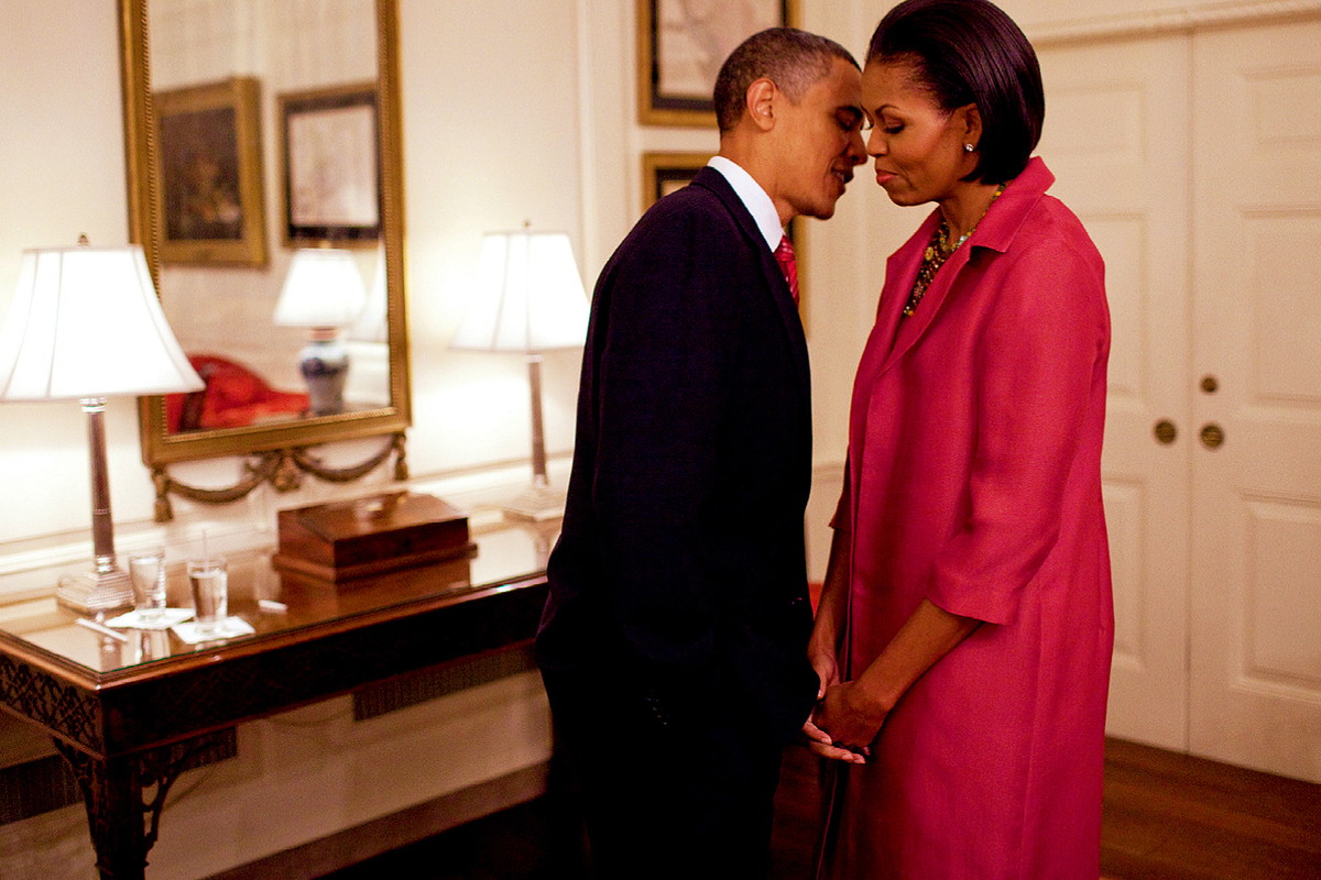 Michelle Omaba, Barack Obama