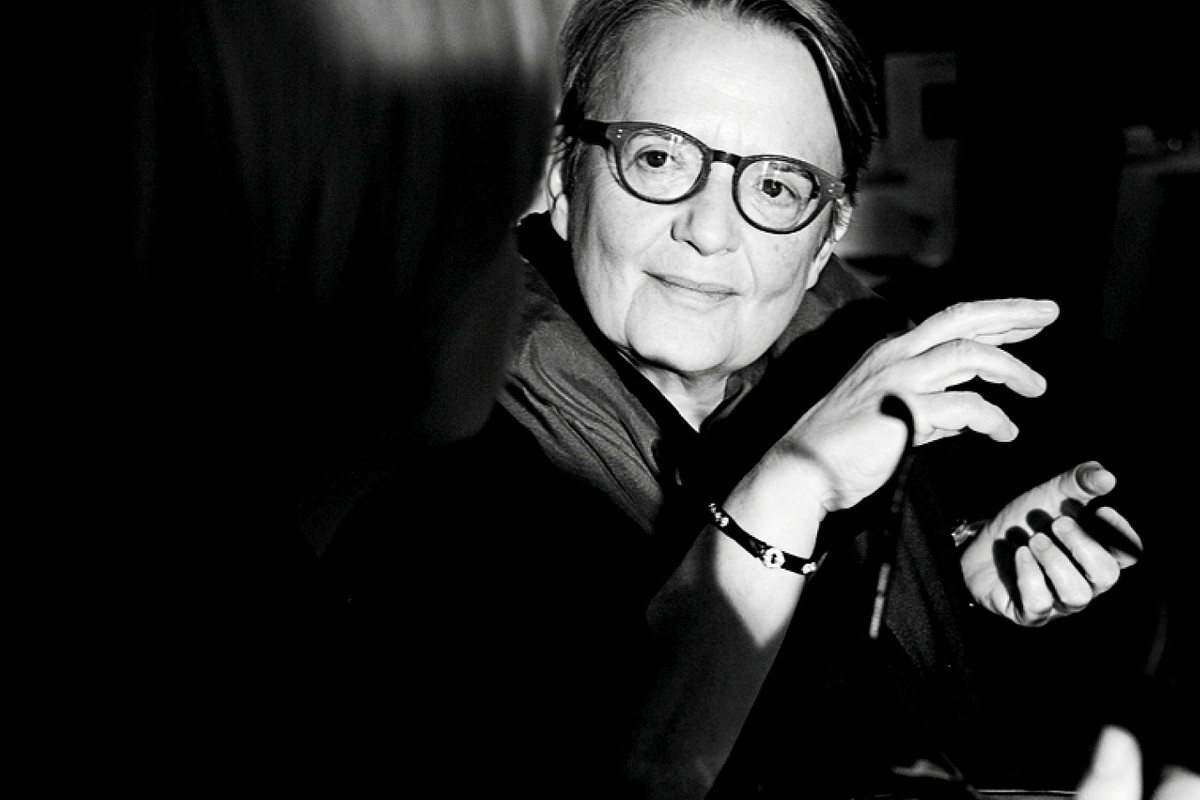 Agnieszka Holland, VIVA!, main topic