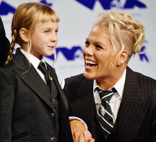 P!nk w liberalny sposób wychowuje swoją córkę