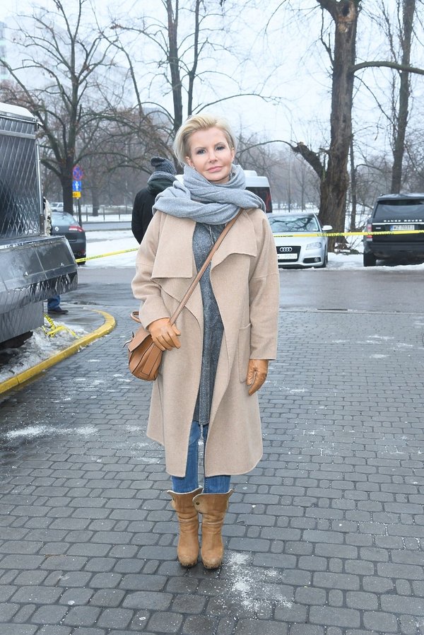 joanna-racewicz-w-bezowym-plaszczu-406803-GALLERY600-ca5081b
