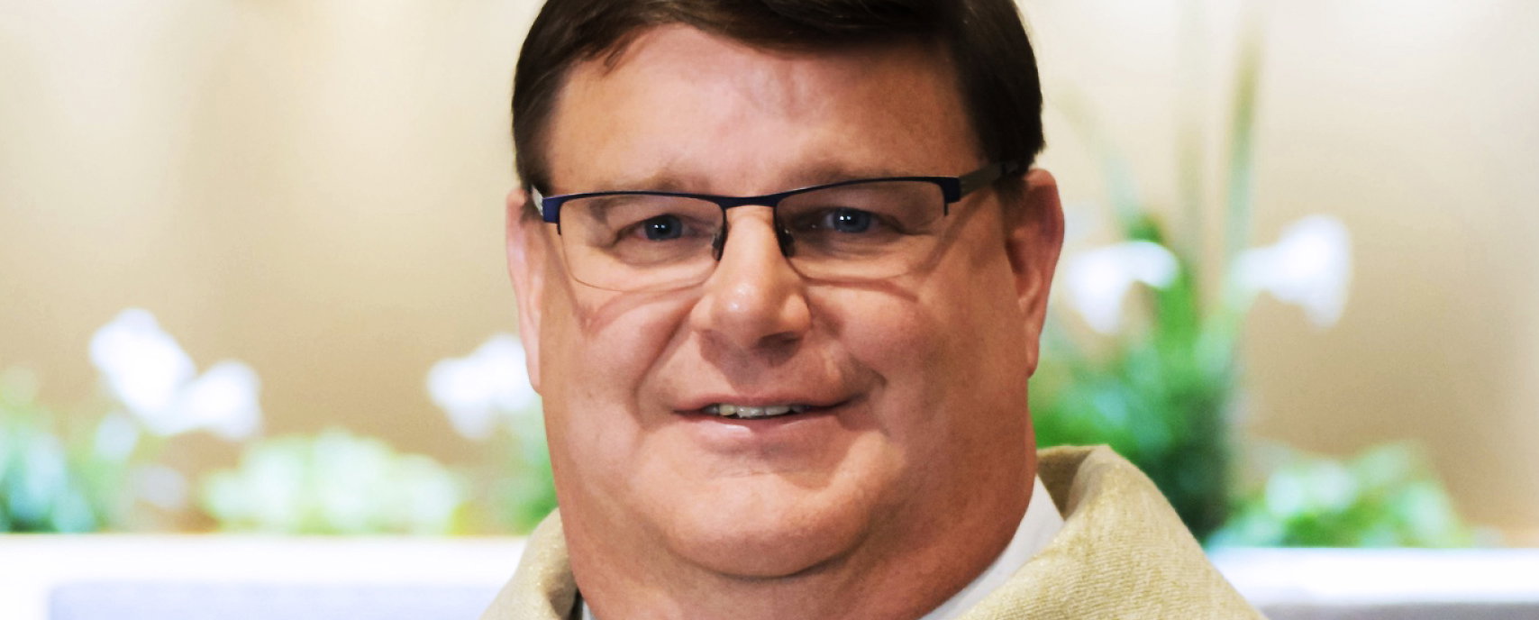 Ksiądz Gregory Greiten z Wisconsin jest gejem. Coming out księdza z USA