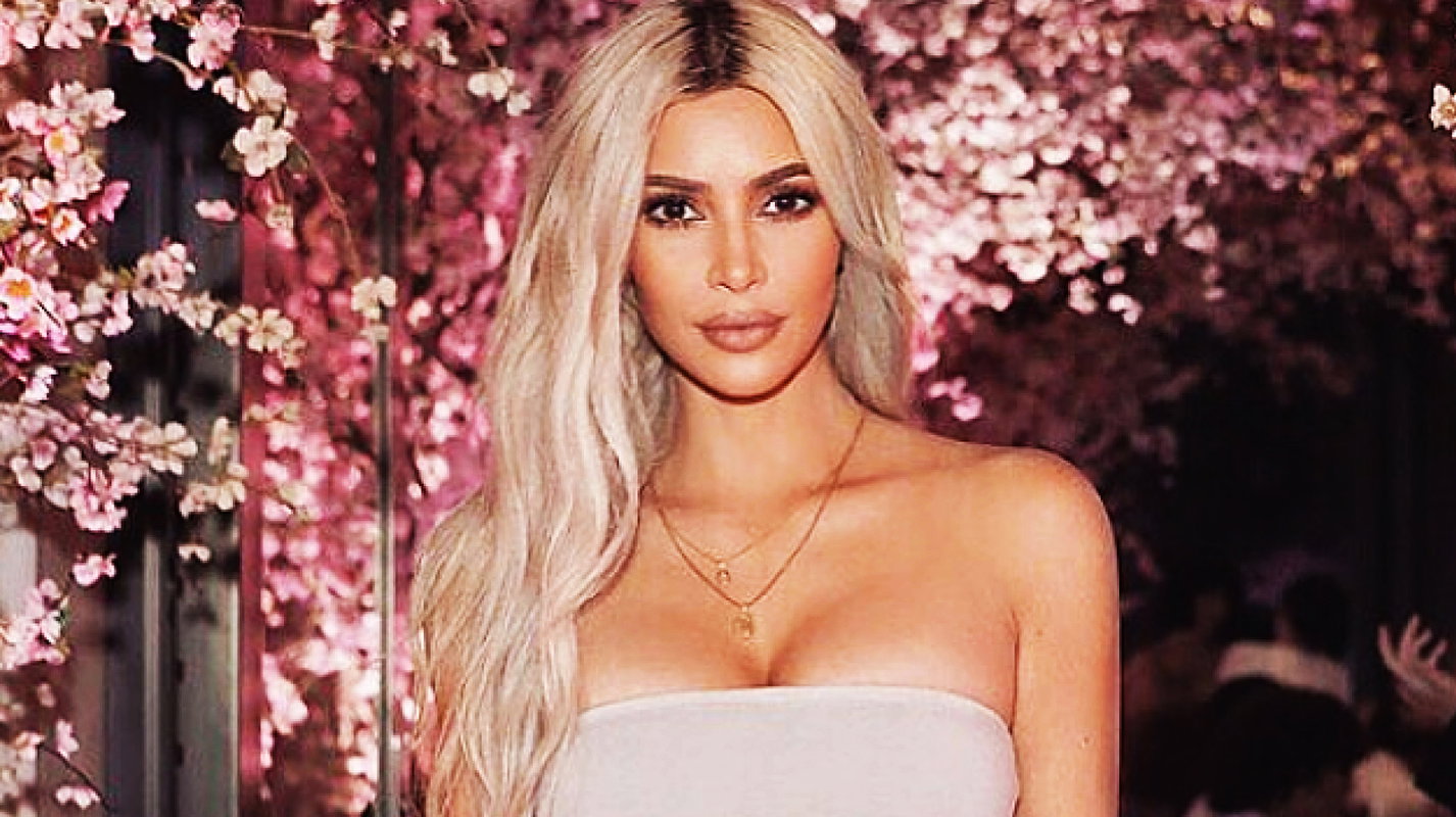 Kim jest surogatka Kim Kardashian, Kim Kardashian po raz koleny została mamą, Kim Kardashian, MT