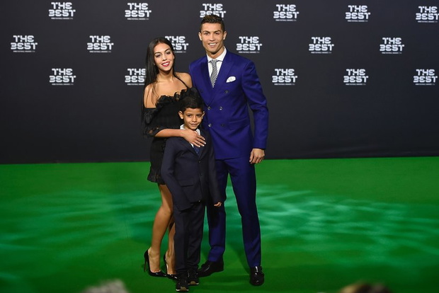 cristiano-ronaldo-georgina-rodriguez-cristiano-ronaldo-junior-403705-GALLERYBIG-04ac74a
