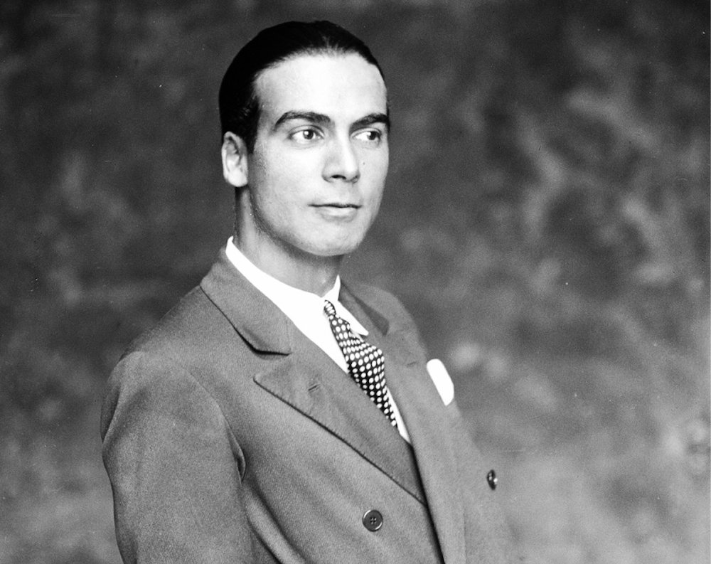 Kiedy urodził się Cristóbal Balenciaga?
