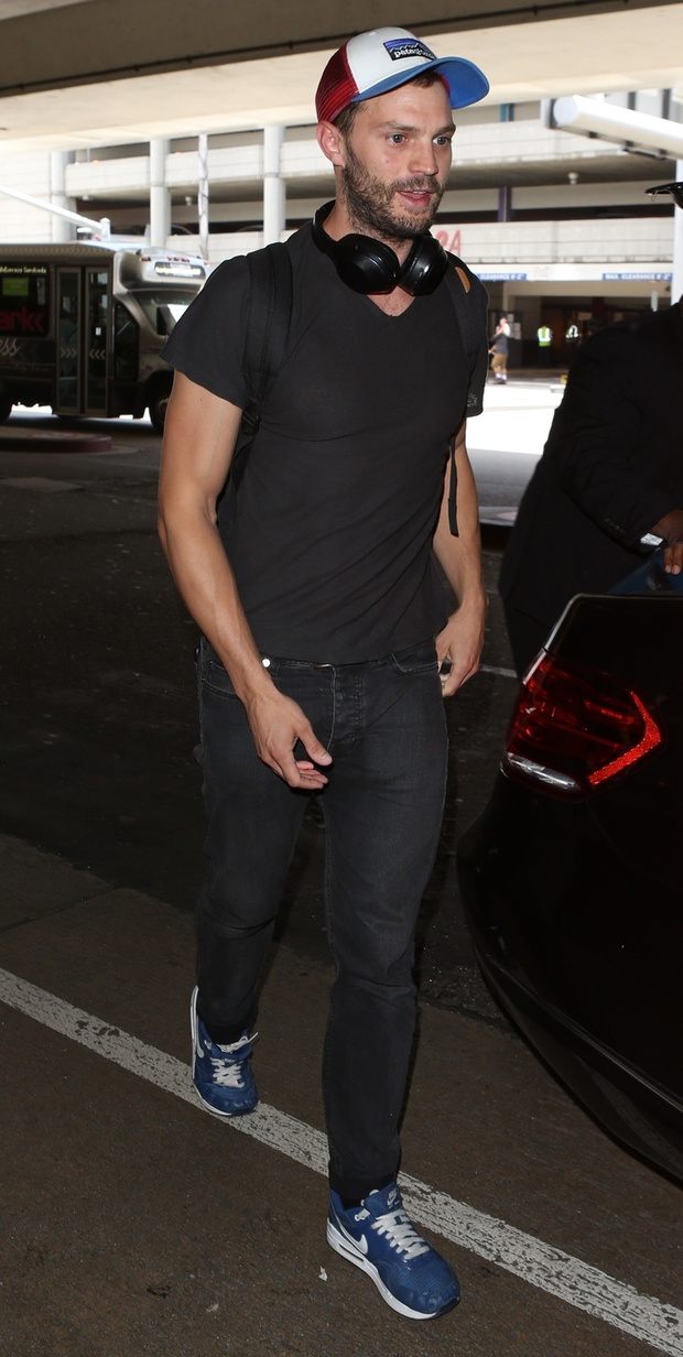 Jamie Dornan na lotnisku