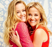 Reese Witherspoon, Ava Phillippe