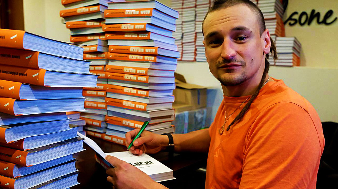 Kim jest Adam Bielecki, himalaista, który ratował Mackiewicz i Revol?