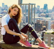 Gigi Hadid w reklamie Reebok