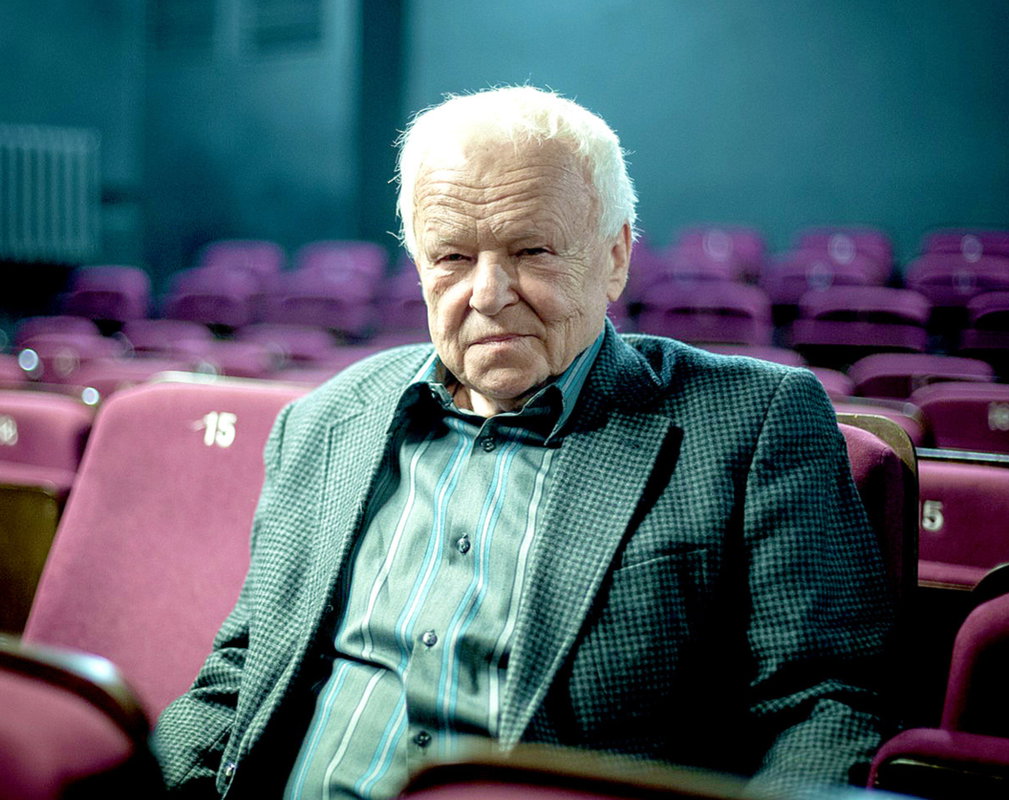 Marian Opania