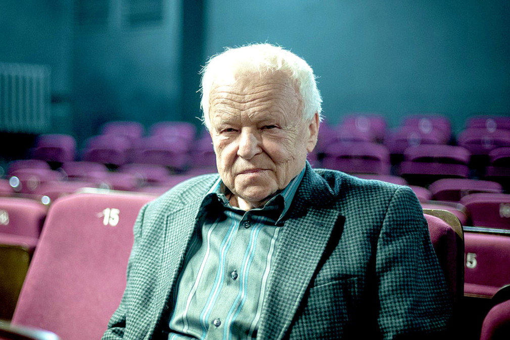 Marian Opania