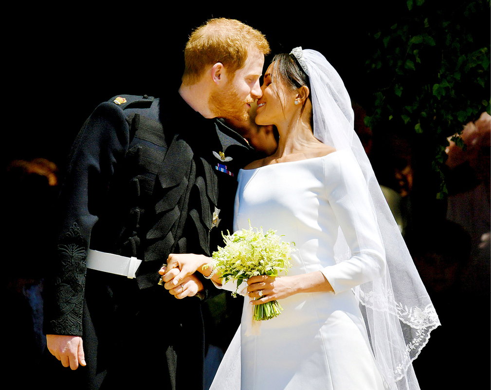 Pocałunek księcia Harry'ego i Meghan Markle