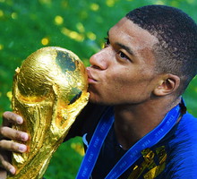 Kylian Mbappé, reprezentant Francji z mundialu, przekazał wszystkie premie na cele charytatywne