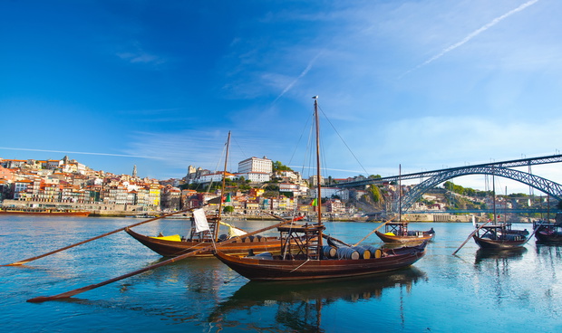 Ancient Boat in Oporto, in which was used to transport the Port