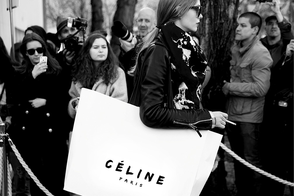 nowe logi Celine i pierwsze projekty Hedi Slimane