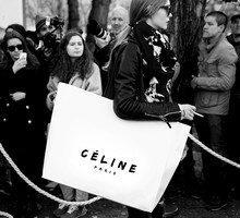 nowe logi Celine i pierwsze projekty Hedi Slimane