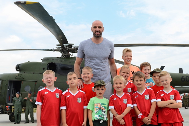 Mariusz B?aszczak i Marcin Gortat w 25. Brygadzie Kawalerii Powietrznej