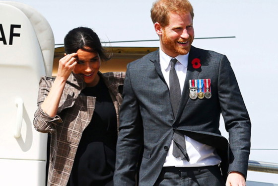 Książę Harry i księżna Meghan w Nowej Zelandii. Maorysi, wpadka pary, złamany protokół i ciążowy brzuszek Meghan