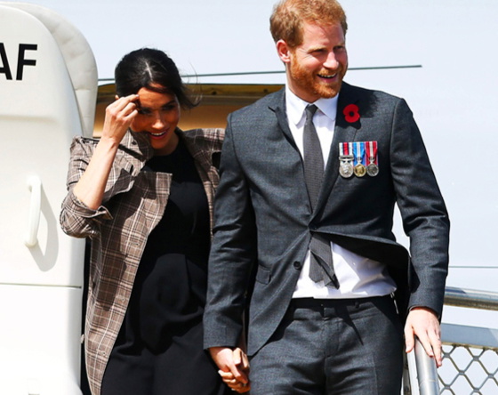 Książę Harry i księżna Meghan w Nowej Zelandii. Maorysi, wpadka pary, złamany protokół i ciążowy brzuszek Meghan