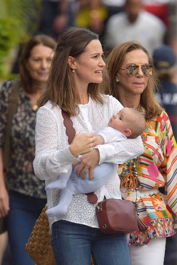 Pippa Middleton z m??em, synem i bratem na St Barth