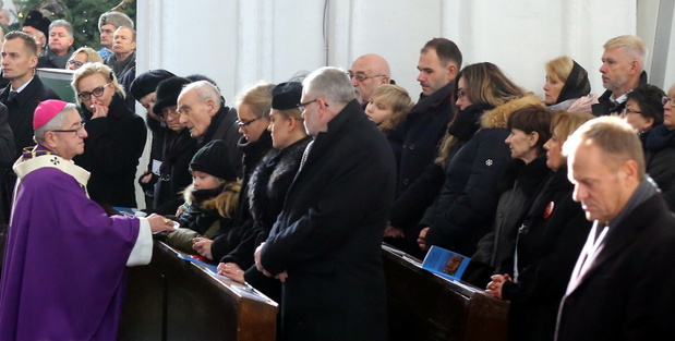 Uroczysto?ci pogrzebowe Paw?a Adamowicza - sobota