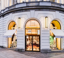 Zdjęcia pierwszego butiku Hermesa w Warszawie