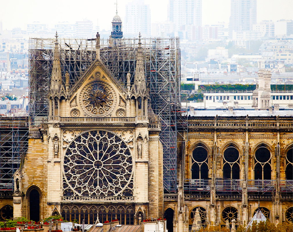 Katedra Notre Dame po pożarze