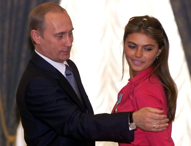 alina-kabajewa-urodzila-dziecko-wladimira-putina-119235-GALLERYBIG-9ee3af3